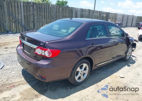 2013 Toyota Corolla Le Special Edition z USA, uszkodzony, nr VIN 2T1BU4EE5DC070467